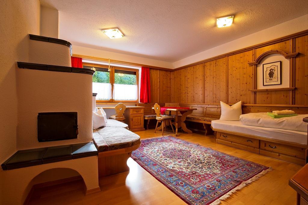 Apart Auer Umhausen Zimmer foto